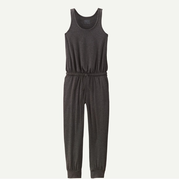NWT Patagonia Seabeook Jumpsuit in Ink Black Size Medium.